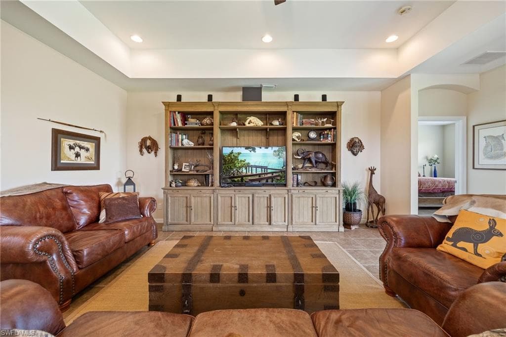 2466 Ashbury CIR-15