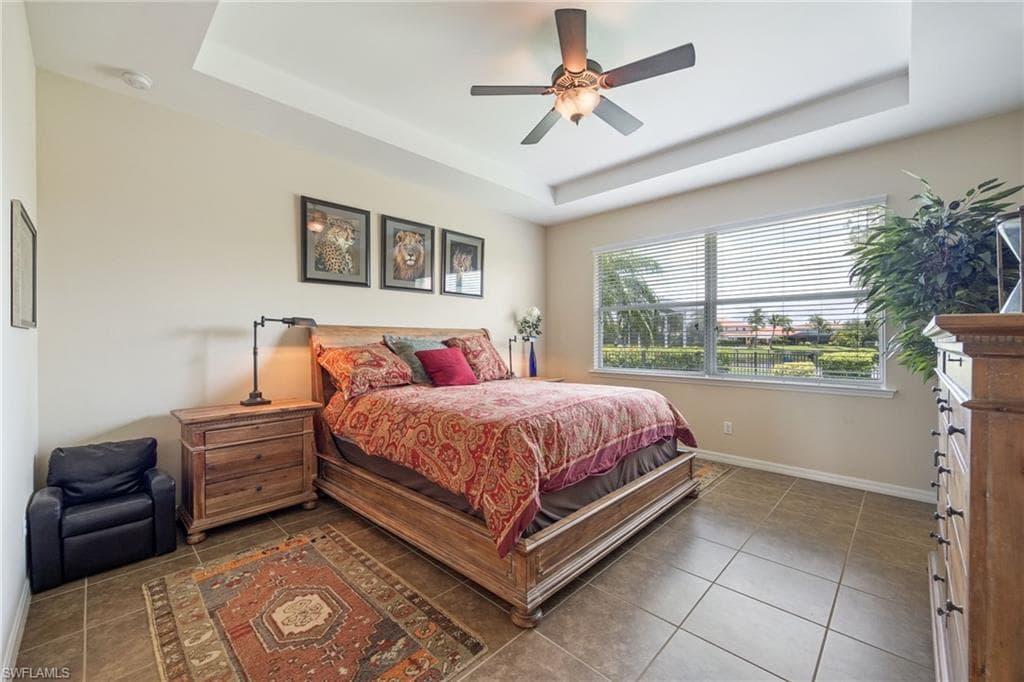 2466 Ashbury CIR-19