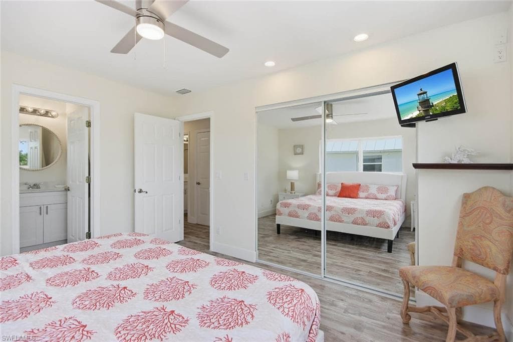 805 E Gulf DR 8A-16