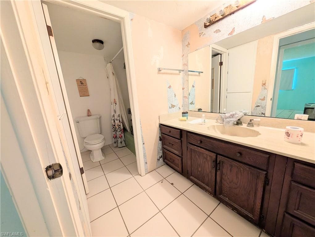 2100 Barkeley LN 3-13