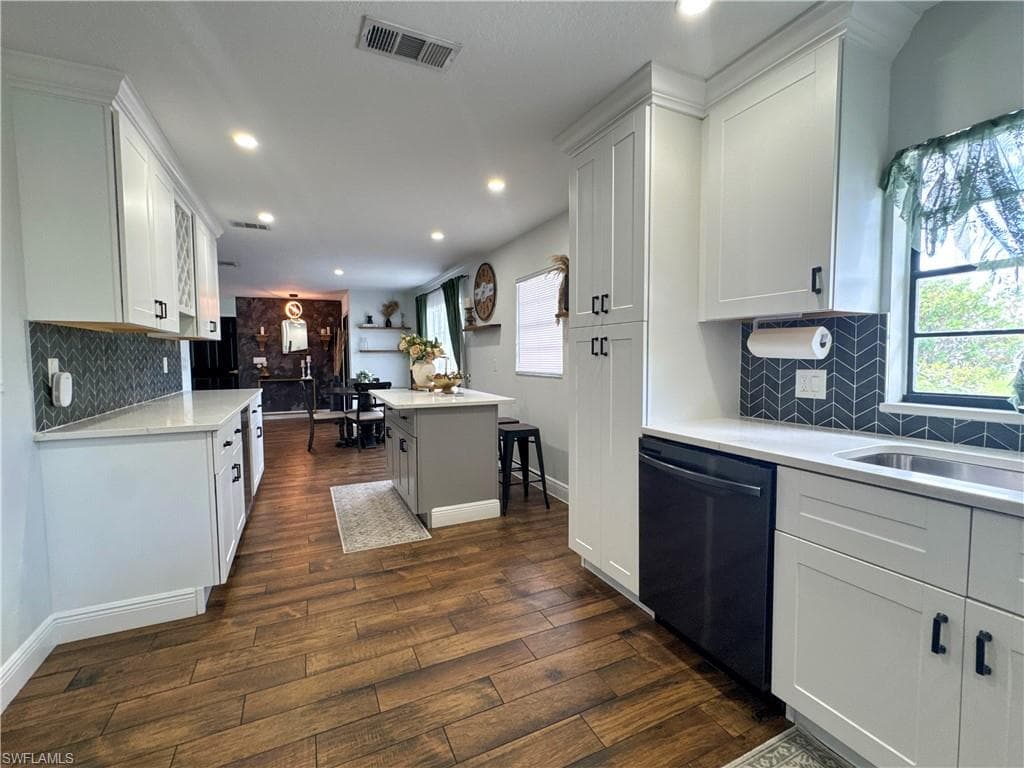 1019 Wyomi DR-19