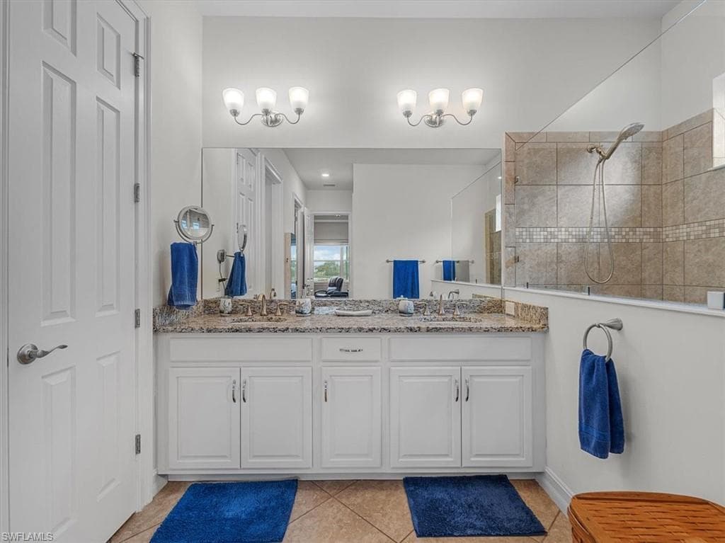 3271 Baravaldo CIR-33