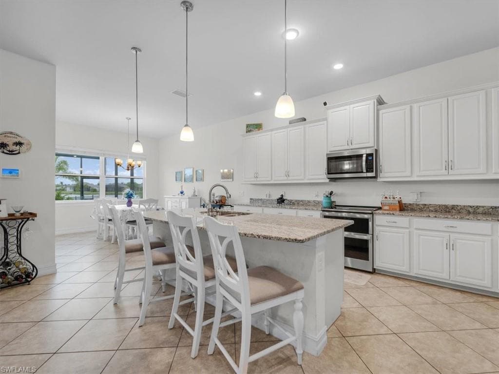 3271 Baravaldo CIR-8