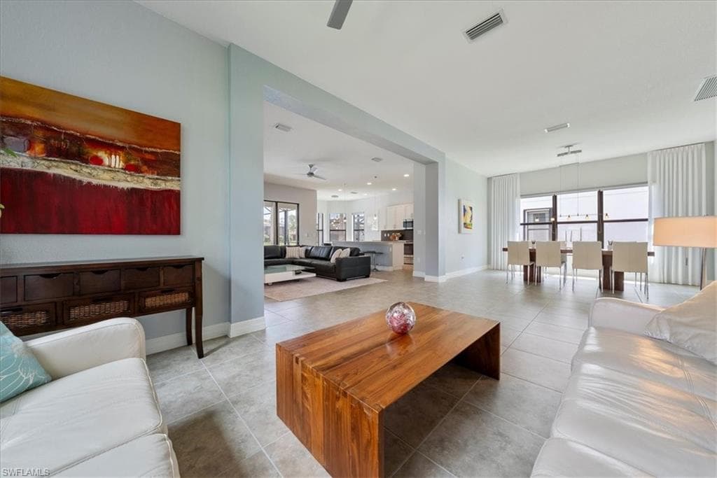 3264 Pacific DR-17