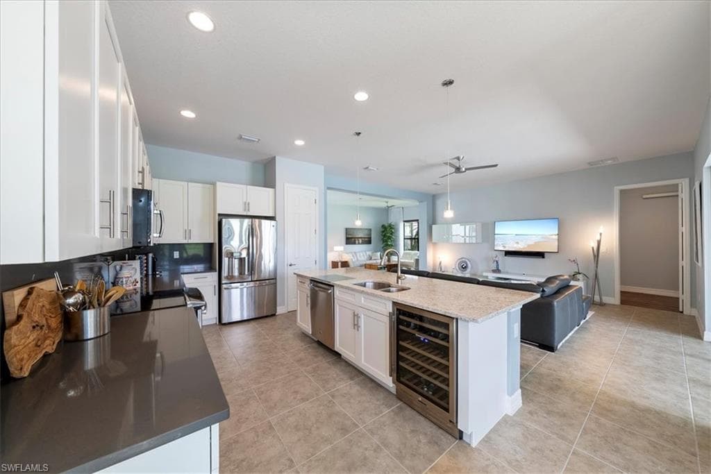 3264 Pacific DR-22