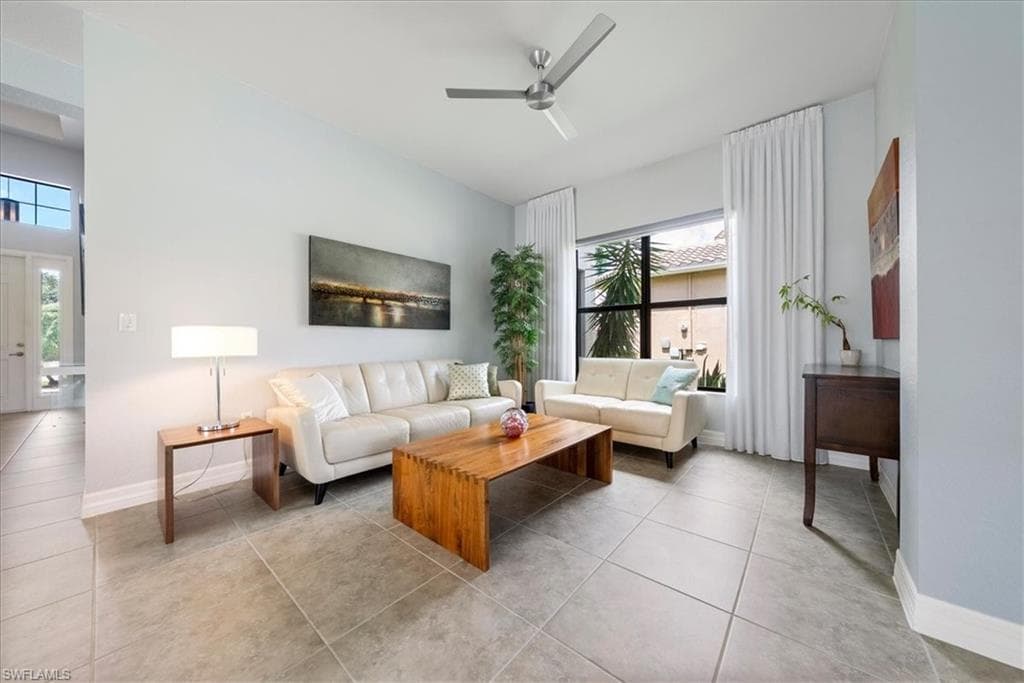 3264 Pacific DR-18