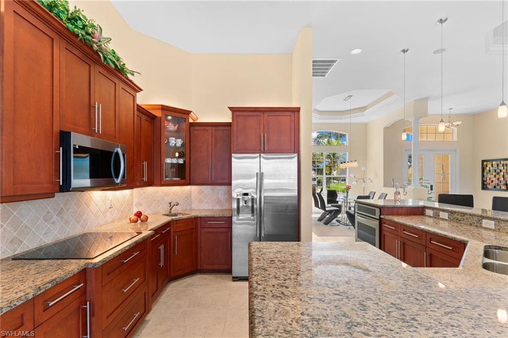 3522 19th AVE-17