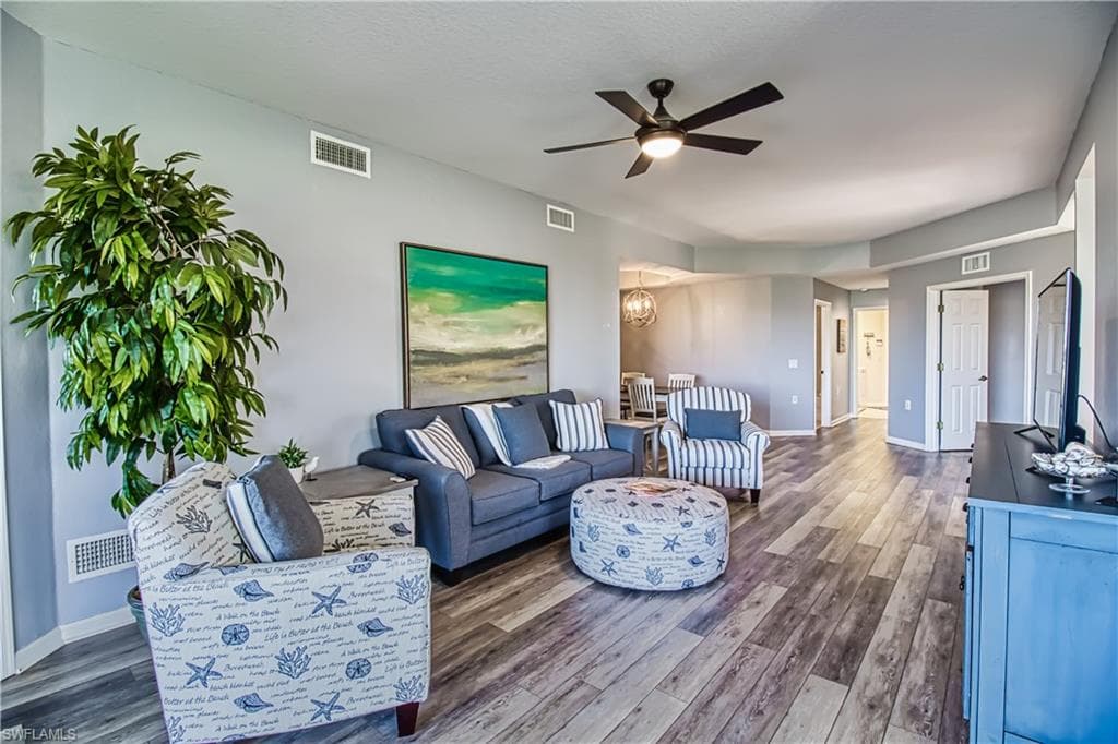 3111 Meandering WAY 101-6