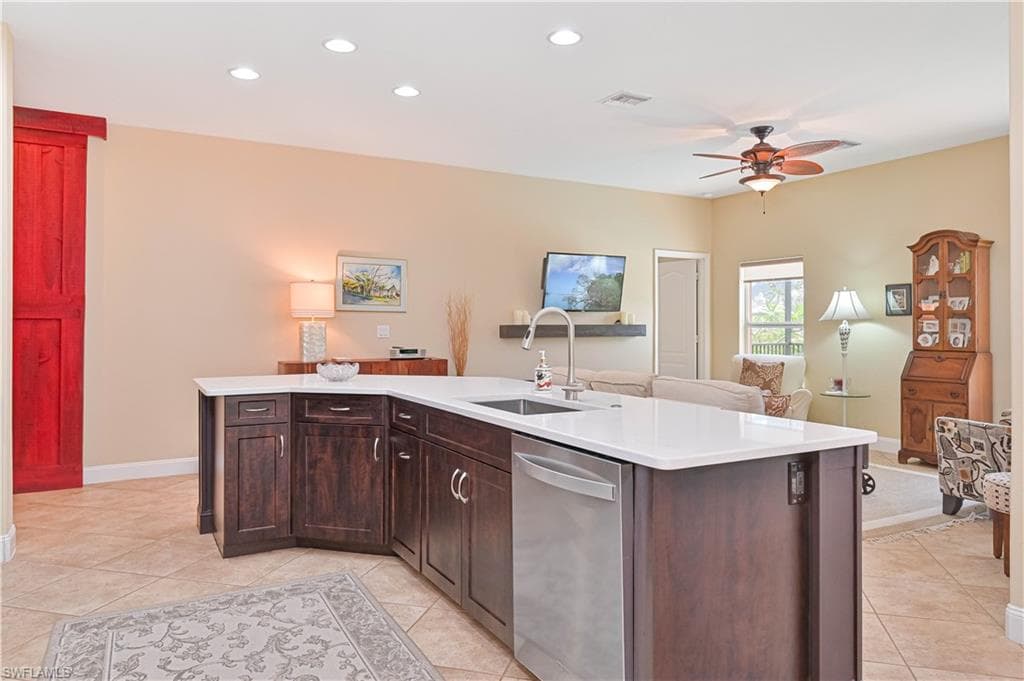 8701 Banyan Bay BLVD-11