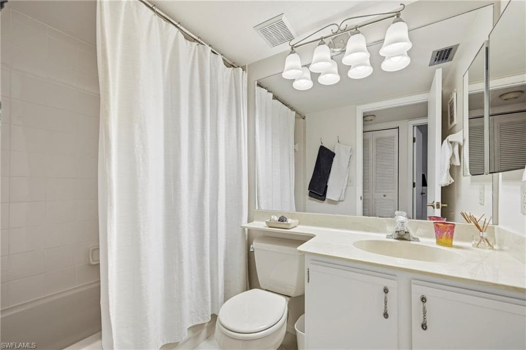 5830 Trailwinds DR 824-24