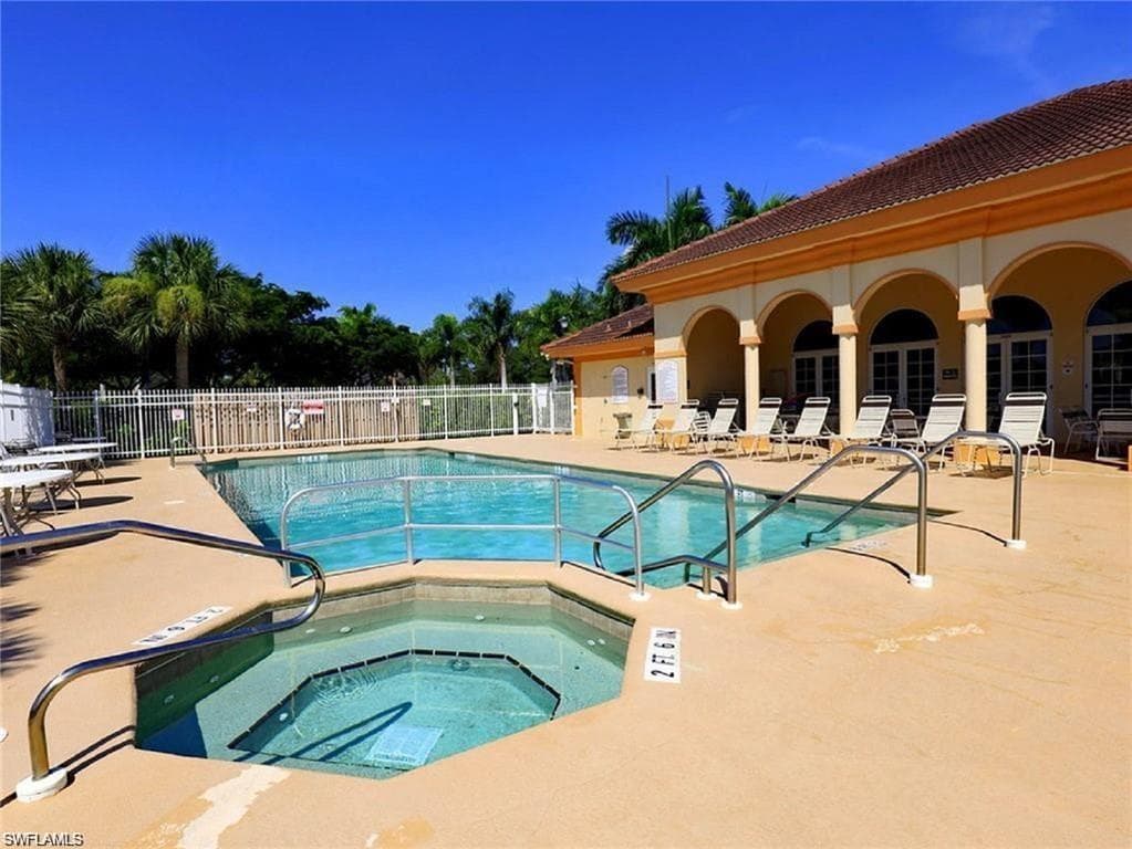 15401 Bellamar CIR 621-19