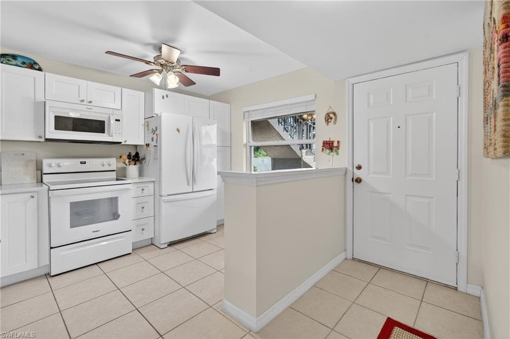 5725 Foxlake DR 5-4