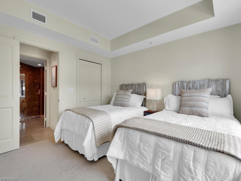 1490 5th AVE S 200A-25