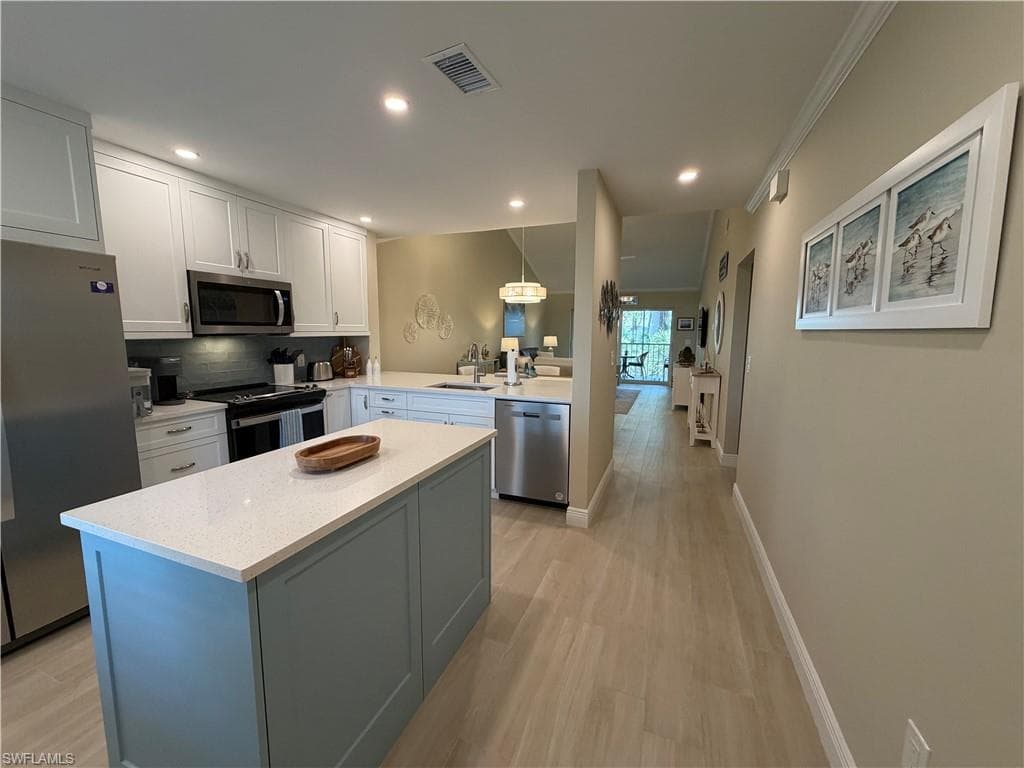 3002 Sandpiper Bay CIR A306-8
