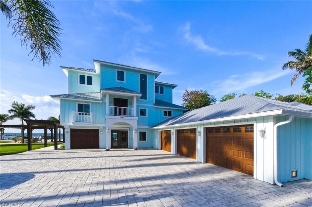 7660 Bocilla LN-3