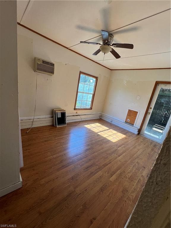 3835 Lake ST-6