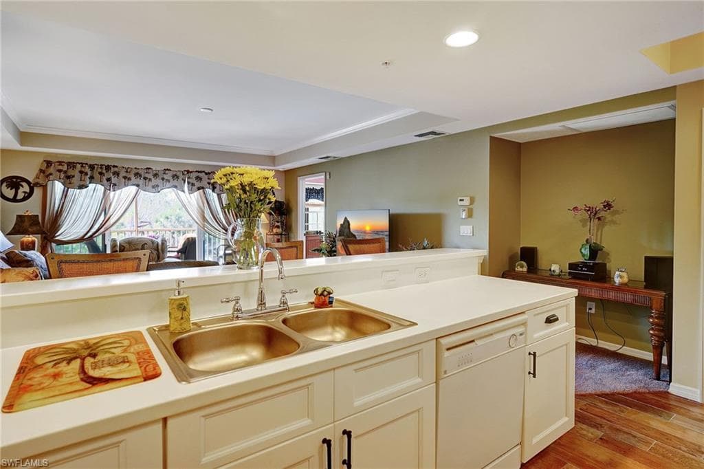 1791 Four Mile Cove PKWY 625-10