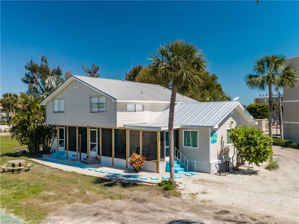 610 Donax ST 311-2