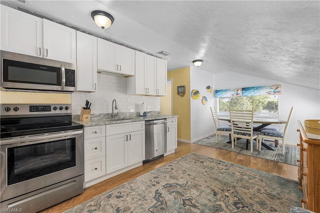 610 Donax ST 311-19