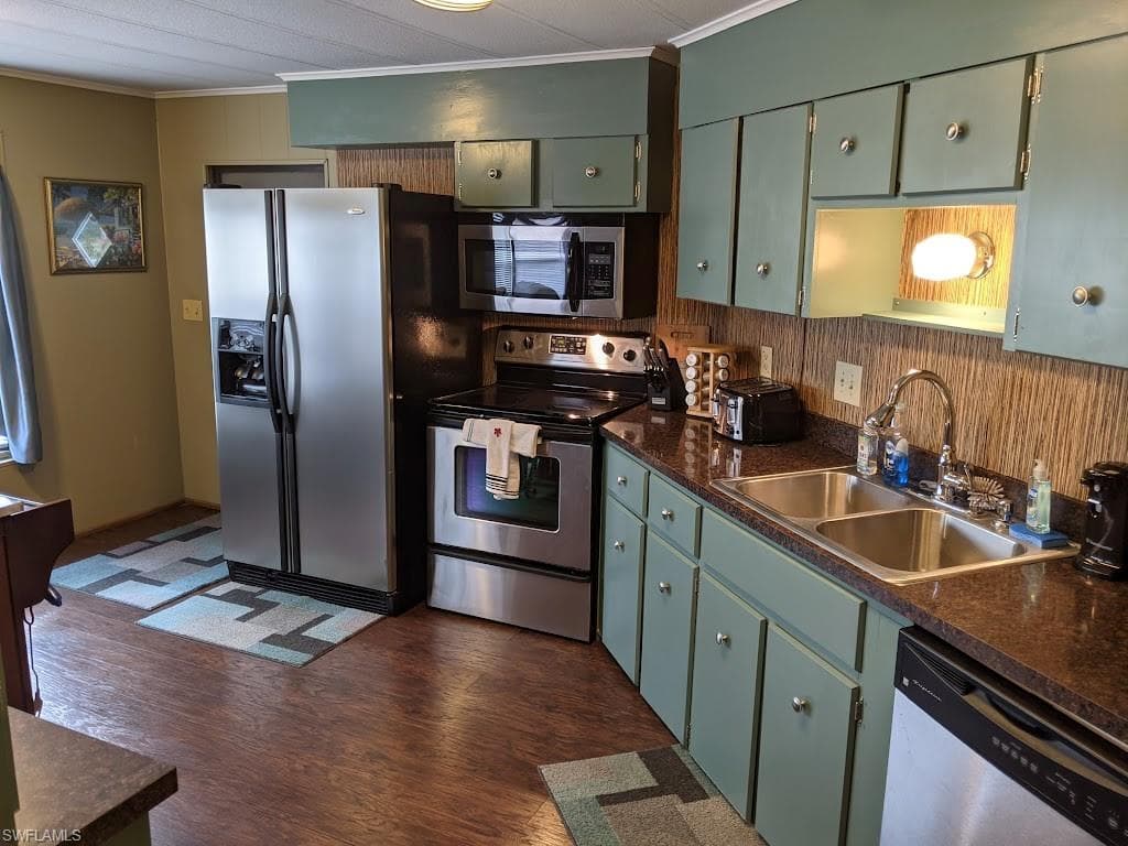 10011 Merion CT-3