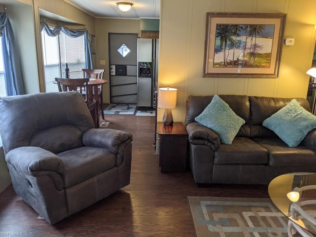 10011 Merion CT-9