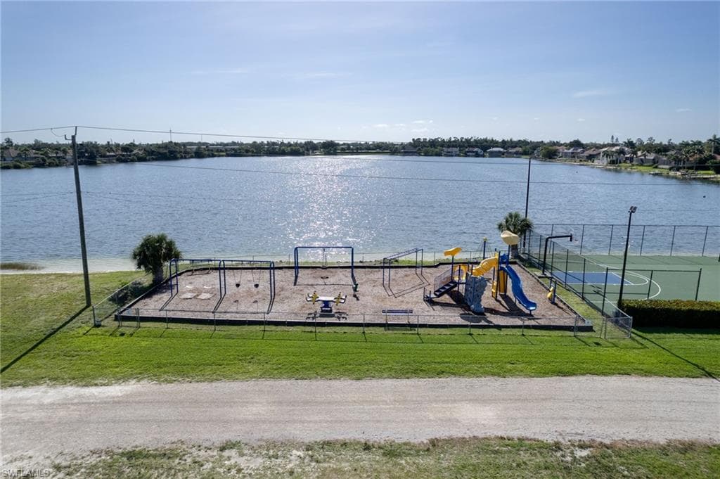 5090 Harborage DR-23