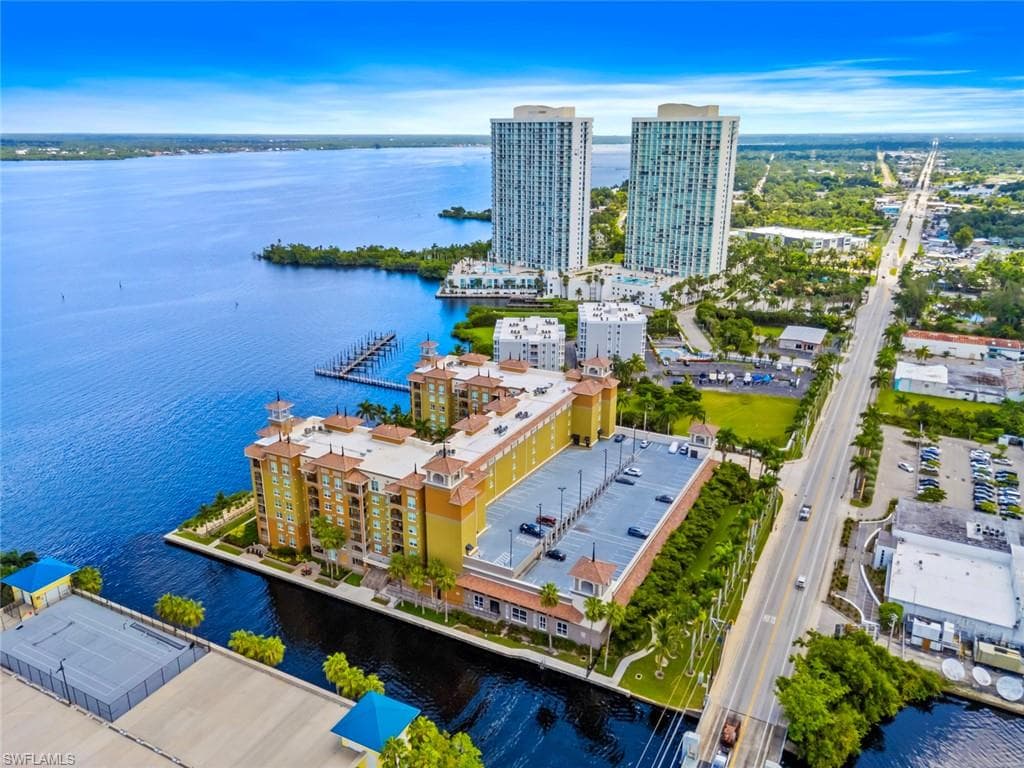 2825 Palm Beach BLVD 203-28