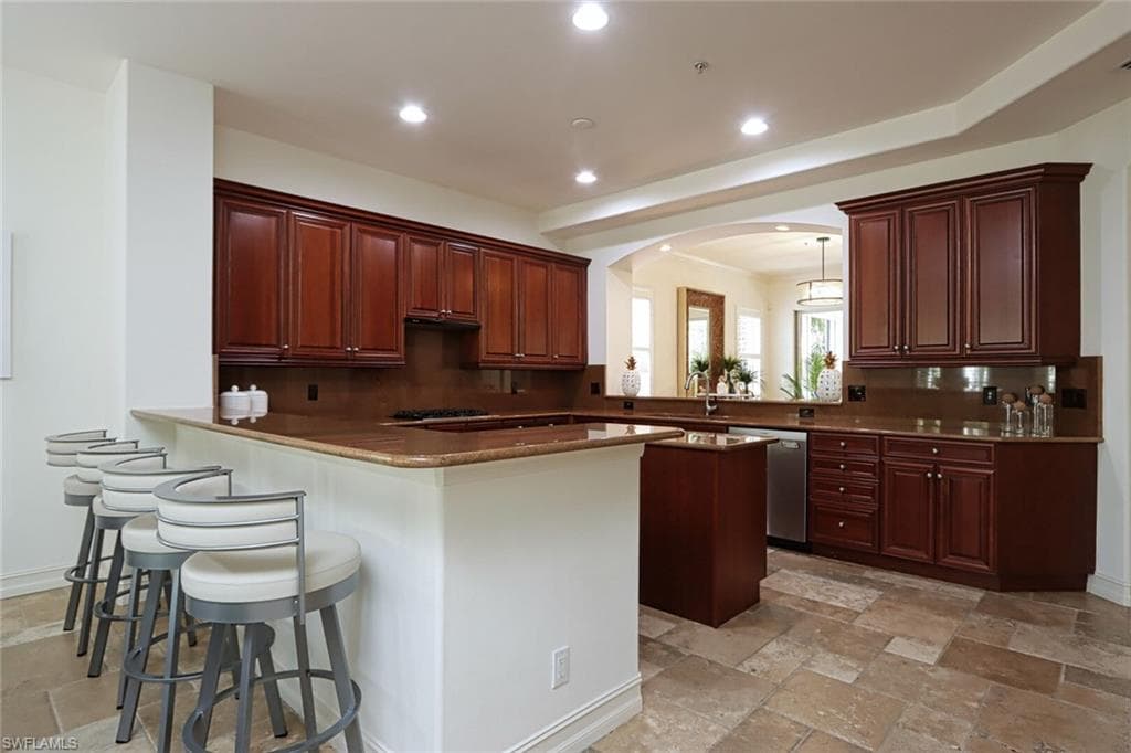 2868 Tiburon BLVD E 102-12