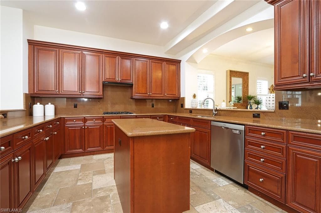 2868 Tiburon BLVD E 102-9