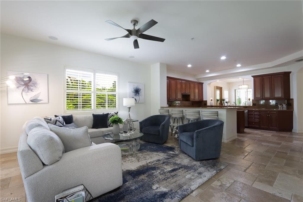 2868 Tiburon BLVD E 102-4