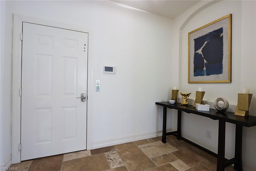 2868 Tiburon BLVD E 102-8