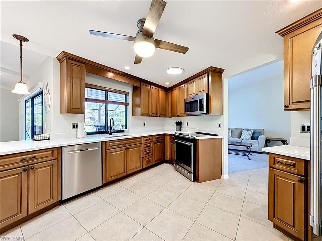 1201 Westfield DR-8