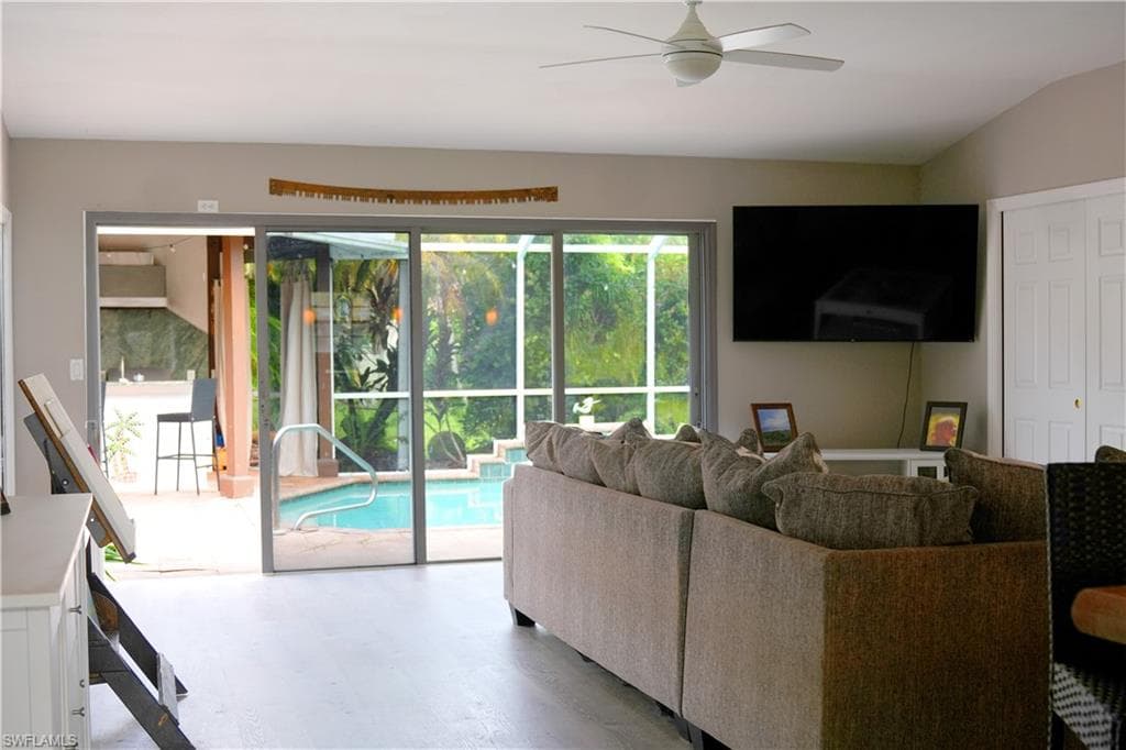 1145 Moon Lake DR-2