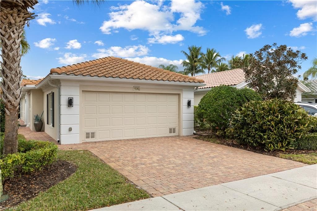 15382 Queen Angel WAY-2