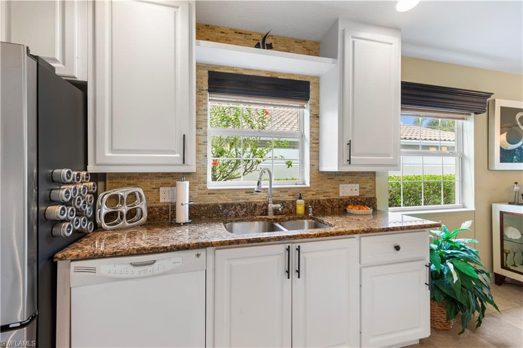 15382 Queen Angel WAY-10