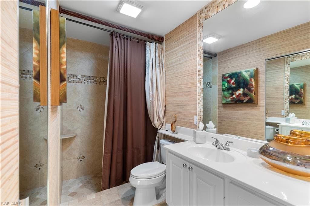 15382 Queen Angel WAY-15