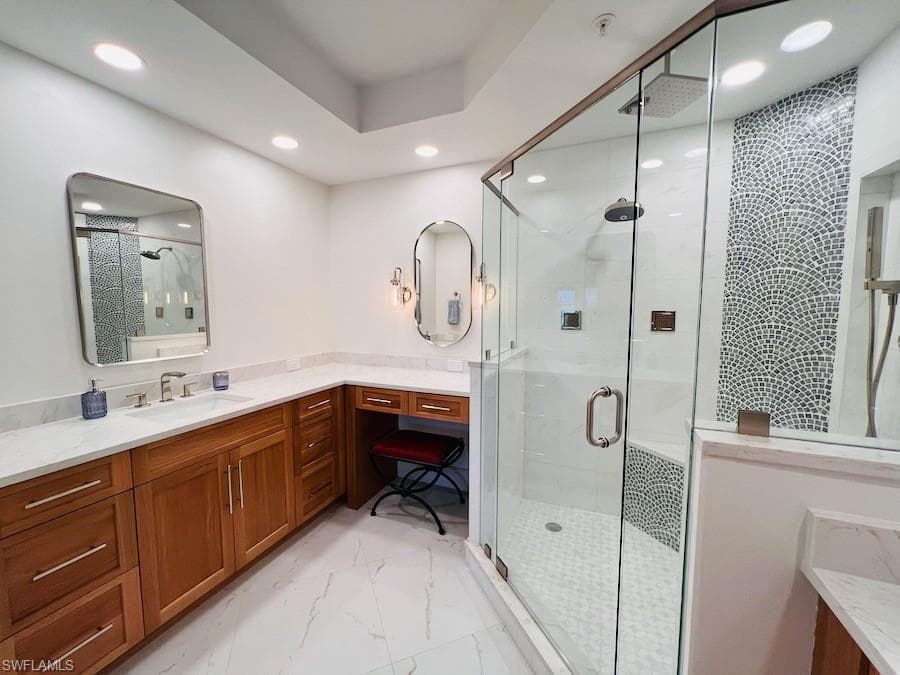 425 Cove Tower DR 902-24