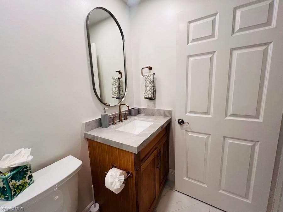 425 Cove Tower DR 902-15