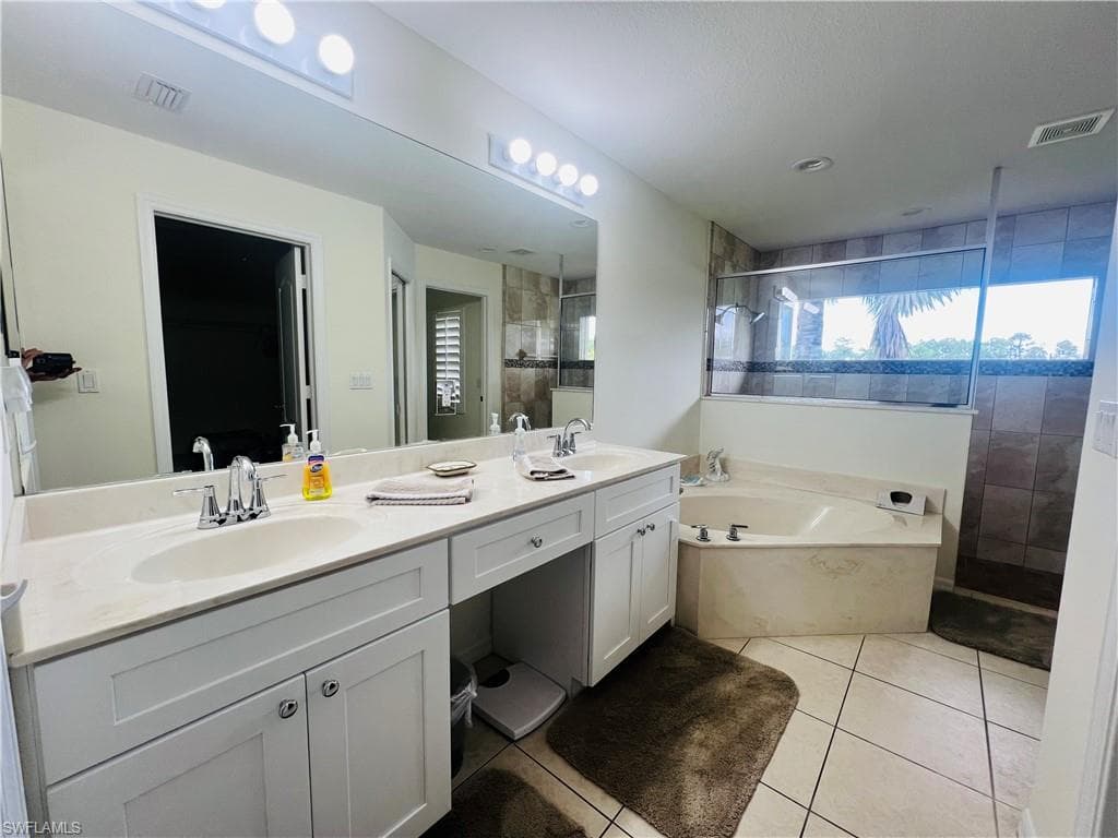 1031 Tivoli LN-9