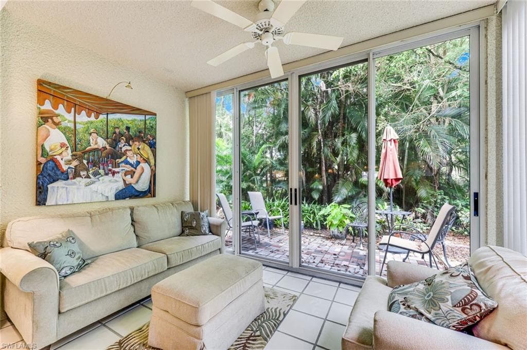2325 Hidden Lake DR 1-22