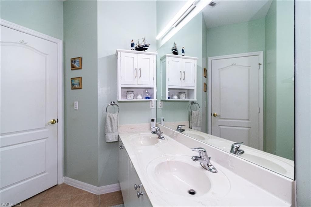 2540 Keystone Lake DR-24