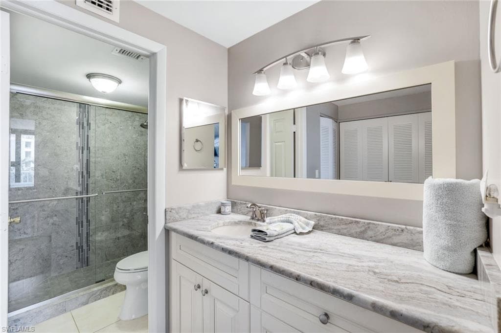 260 Seaview CT 407-11