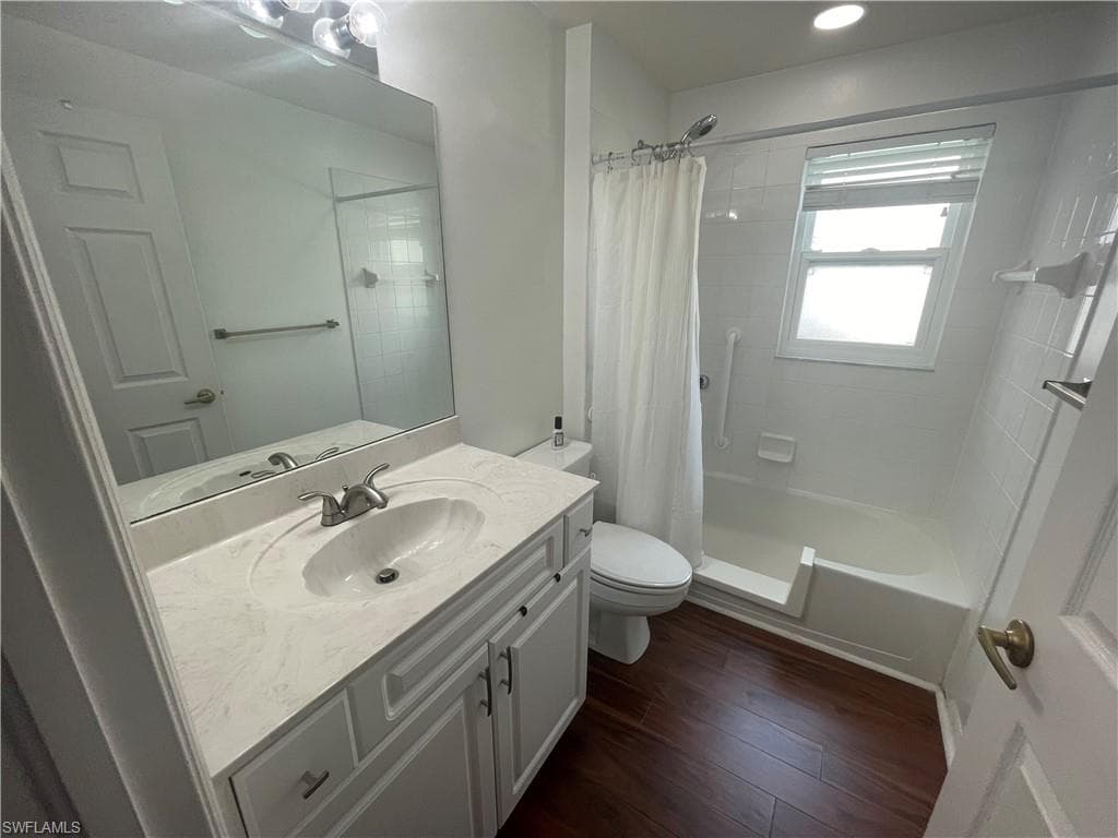 5708 Greenwood CIR 48-20