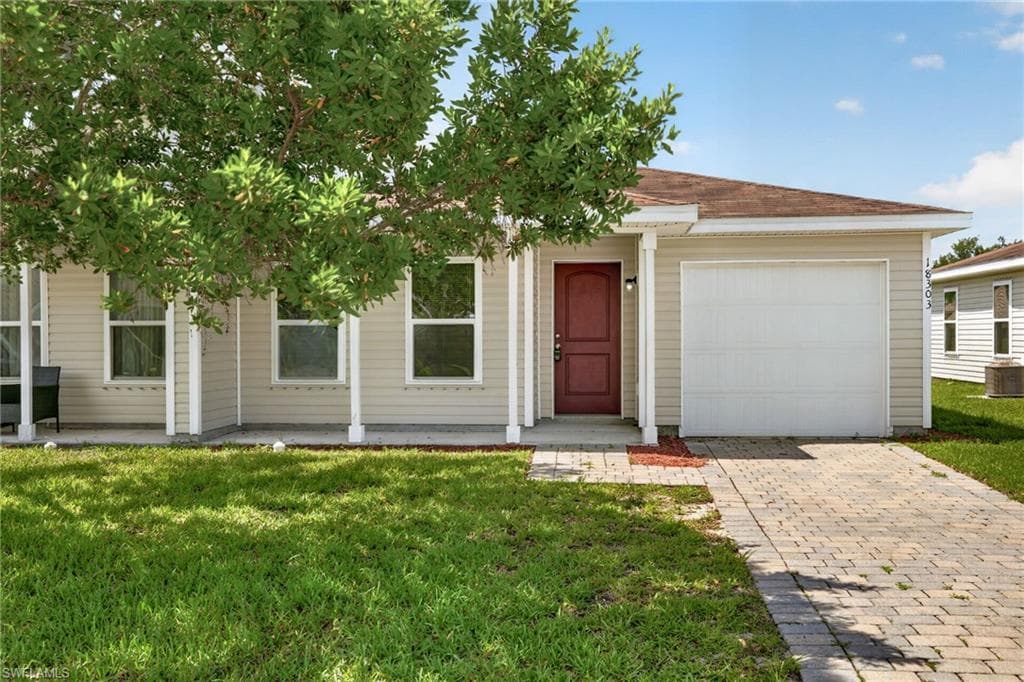 18303 Gibraltar LN-1