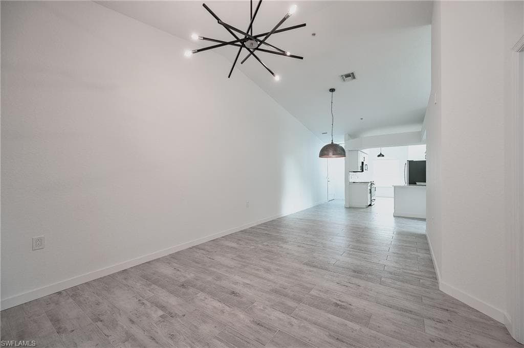 26700 Rosewood Pointe DR 201-28