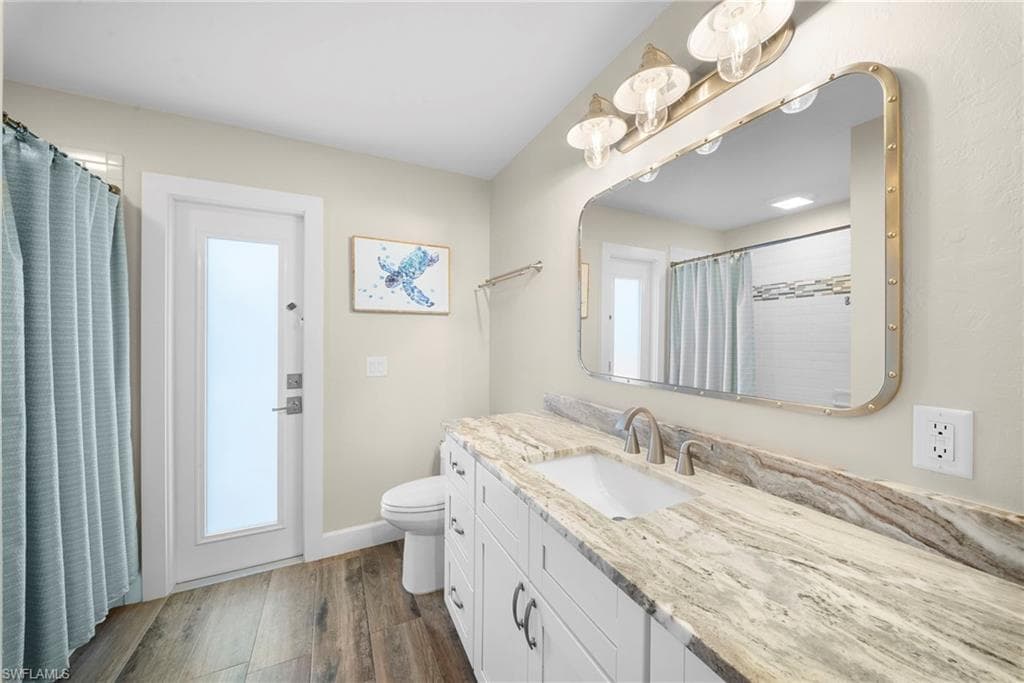 28581 Winthrop CIR-24