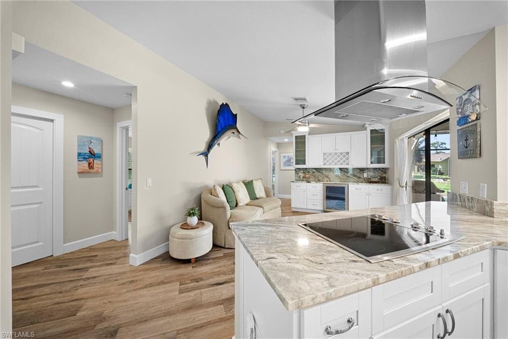 28581 Winthrop CIR-14