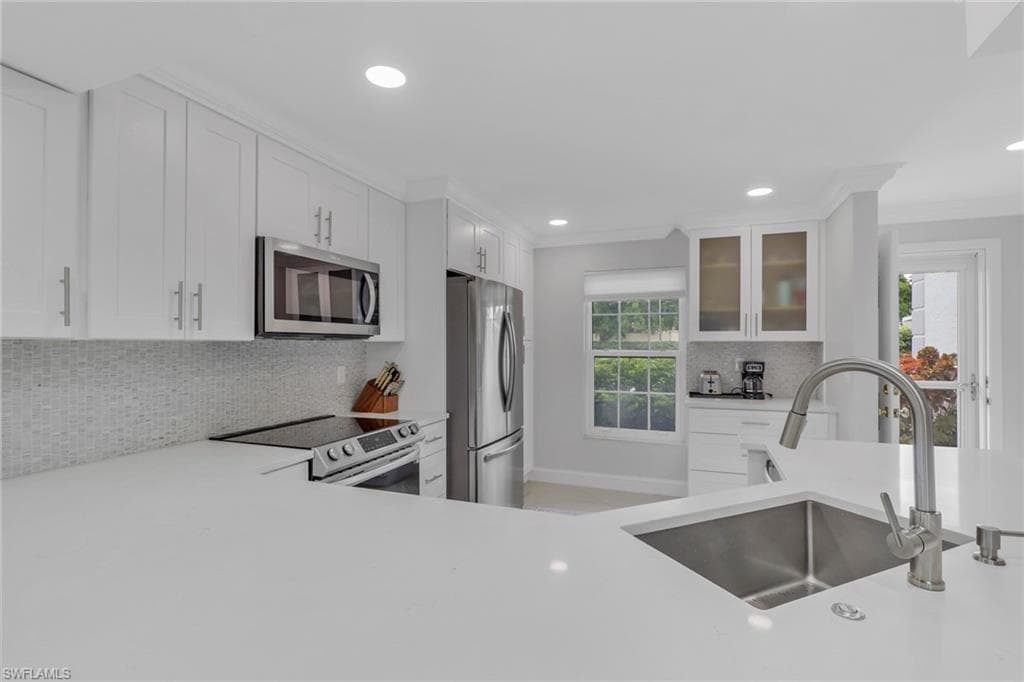 9580 Victoria LN 104-5