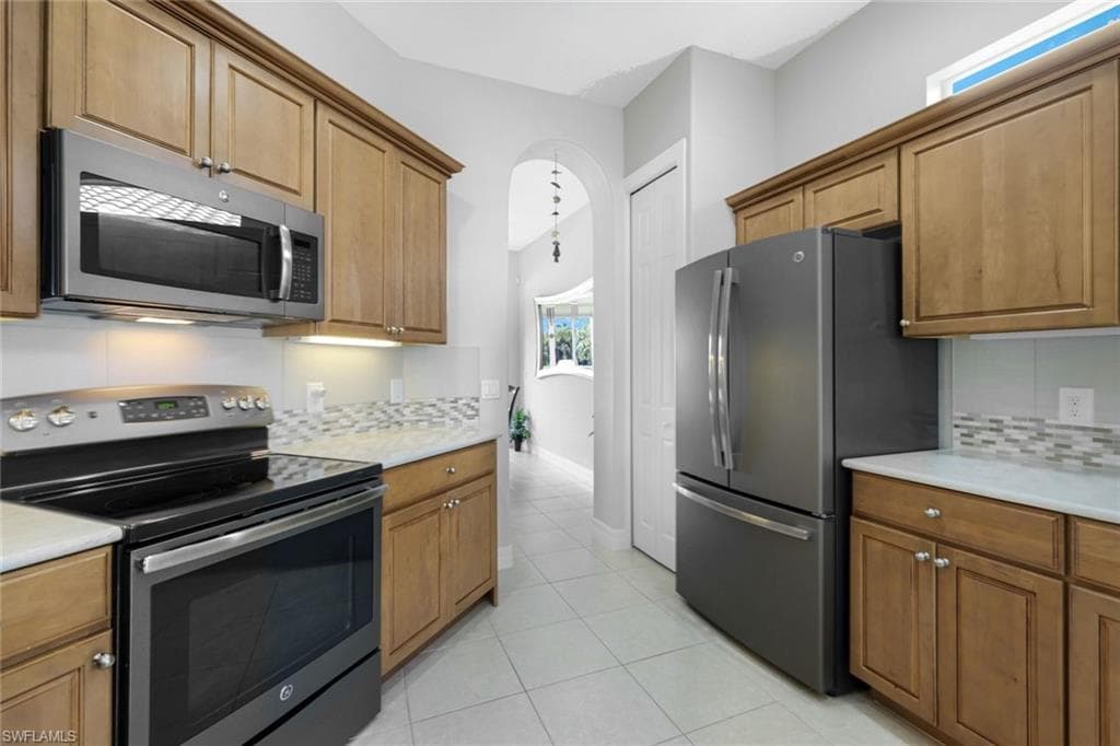 28201 L Burton Fletcher CT-19