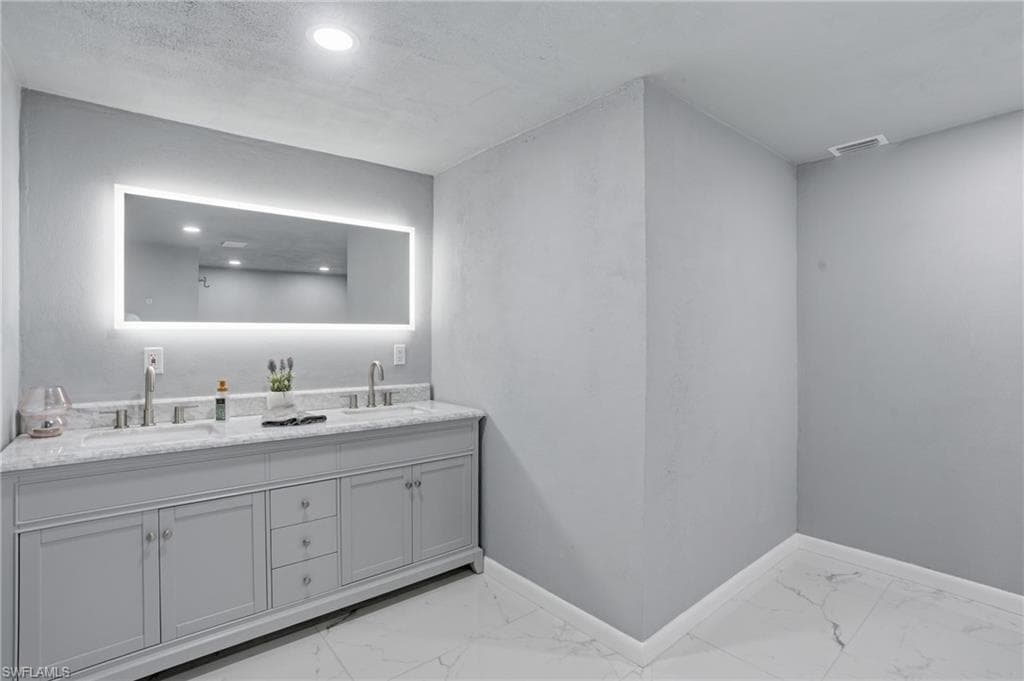 372 Altamont AVE-20